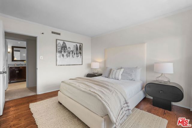 6609 Whitley Terrace, Los Angeles, CA 90068