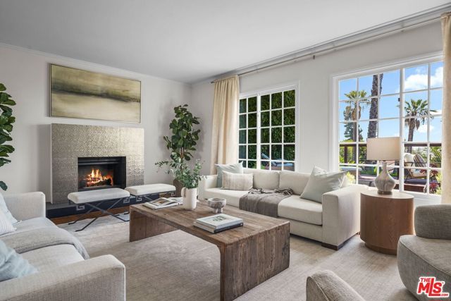 6609 Whitley Terrace, Los Angeles, CA 90068