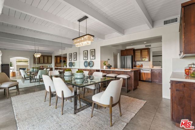 6609 Whitley Terrace, Los Angeles, CA 90068