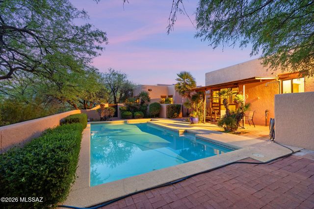 13785 E Camino Cartamo, Tucson, AZ 85749