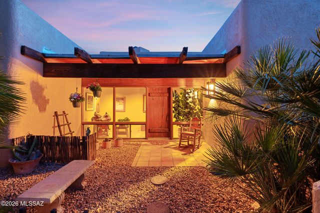 13785 E Camino Cartamo, Tucson, AZ 85749