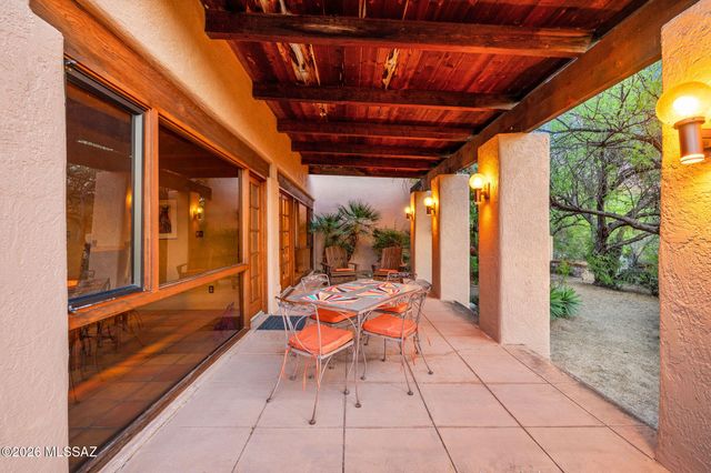 13785 E Camino Cartamo, Tucson, AZ 85749