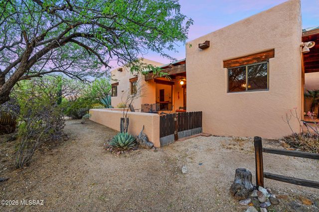 13785 E Camino Cartamo, Tucson, AZ 85749