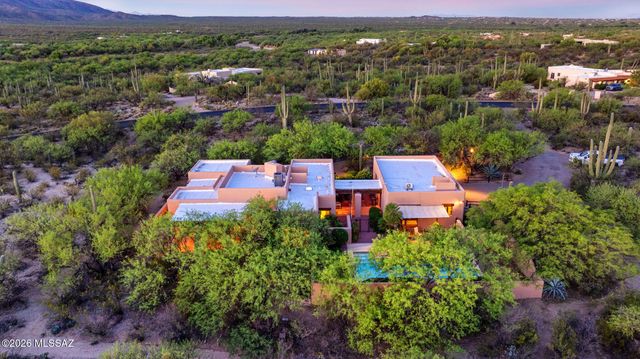 13785 E Camino Cartamo, Tucson, AZ 85749