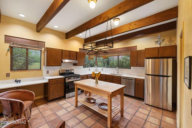 13785 E Camino Cartamo, Tucson, AZ 85749