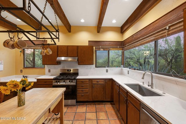 13785 E Camino Cartamo, Tucson, AZ 85749