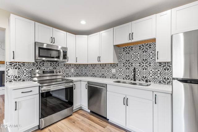 17445 S SAN CARLOS Drive, Munds Park, AZ 86017