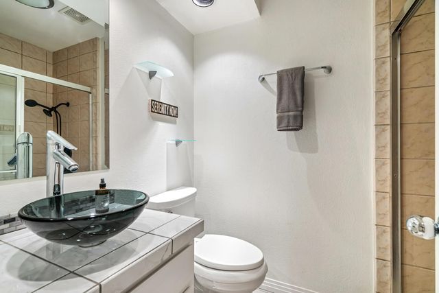 477 Village Square E, Palm Springs, CA 92262