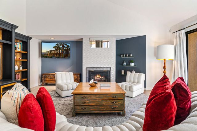 477 Village Square E, Palm Springs, CA 92262