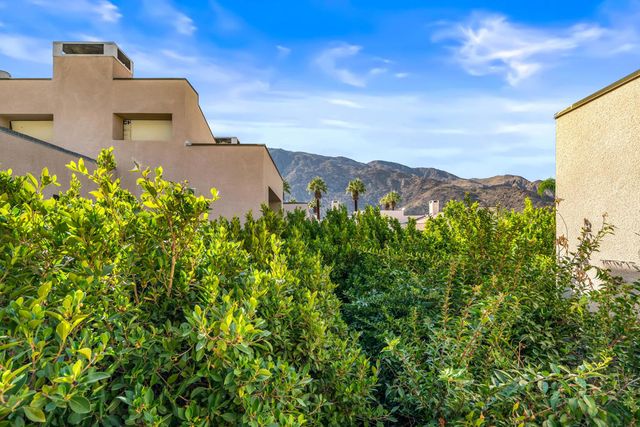 477 Village Square E, Palm Springs, CA 92262