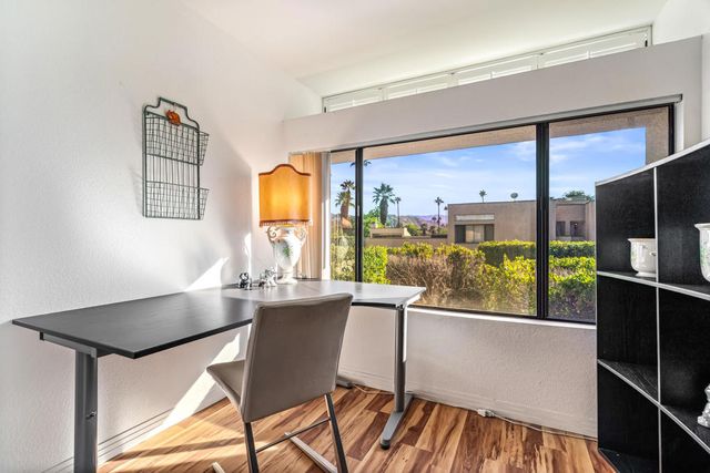 477 Village Square E, Palm Springs, CA 92262