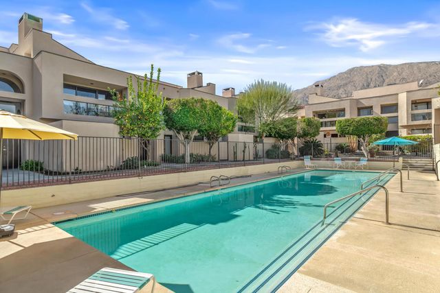 477 Village Square E, Palm Springs, CA 92262