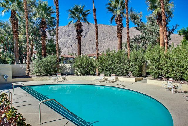 477 Village Square E, Palm Springs, CA 92262