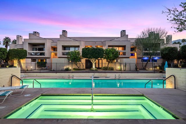 477 Village Square E, Palm Springs, CA 92262