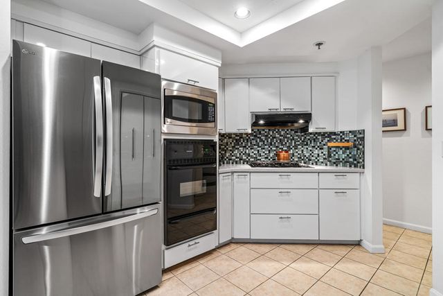 477 Village Square E, Palm Springs, CA 92262