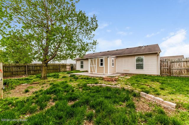 9625 Combs Ln, Louisville, KY 40258