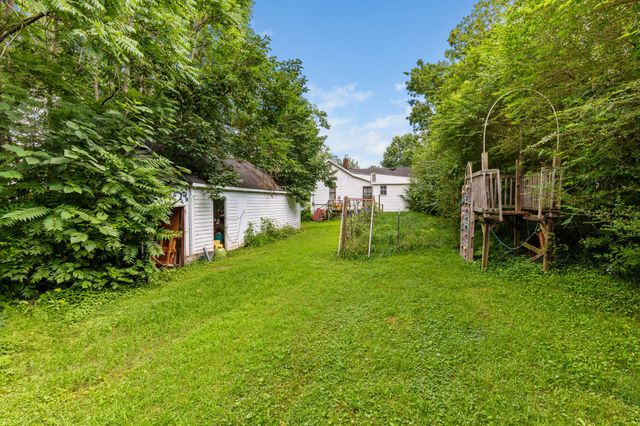 104 3rd Ave, Columbia, TN 38401