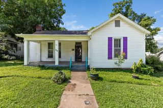 104 3rd Ave, Columbia, TN 38401