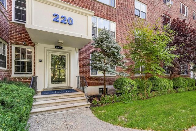 220 Pelham Road 2C, New Rochelle, NY 10805