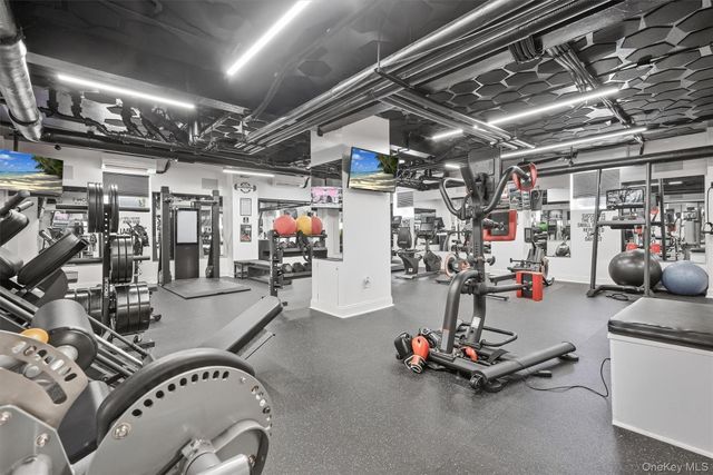 220 Pelham Road 2C, New Rochelle, NY 10805