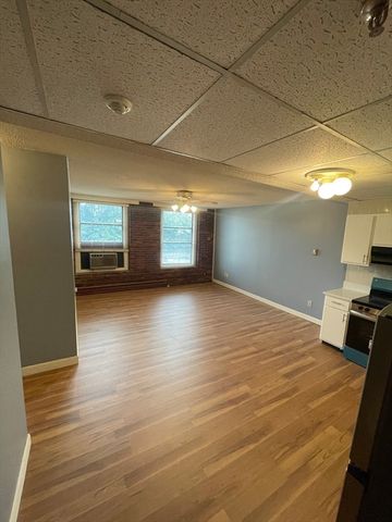 80 Foster St 307, Peabody, MA 01960
