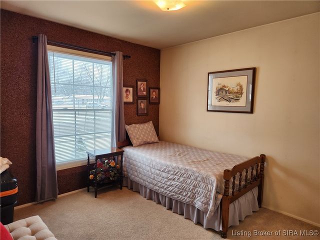 1201 Spruce Drive, Jeffersonville, IN 47130