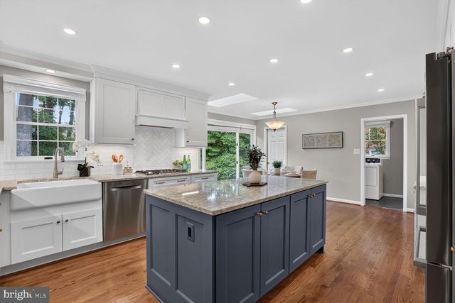 9710 DANSK CT, Fairfax, VA 22032