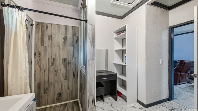 1068 Kinau Street B, Honolulu, HI 96814