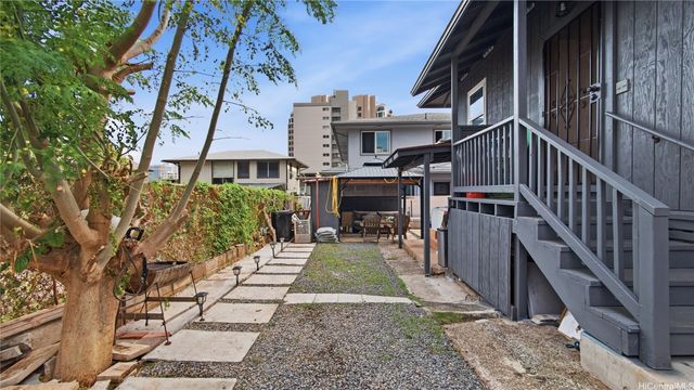 1068 Kinau Street B, Honolulu, HI 96814