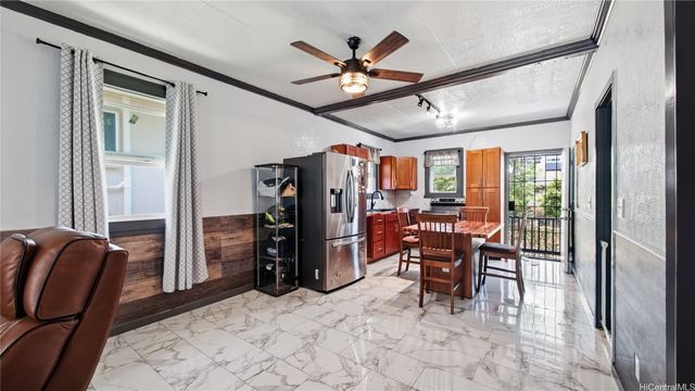 1068 Kinau Street B, Honolulu, HI 96814