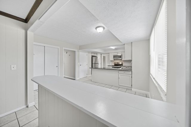 1734 Ramblewood Avenue, Columbus, OH 43235