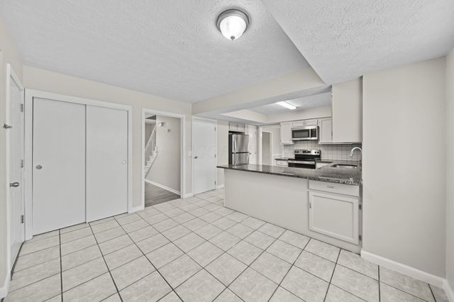 1734 Ramblewood Avenue, Columbus, OH 43235