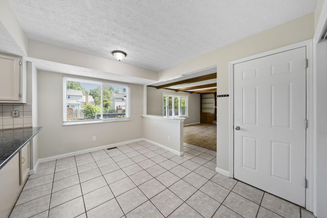 1734 Ramblewood Avenue, Columbus, OH 43235