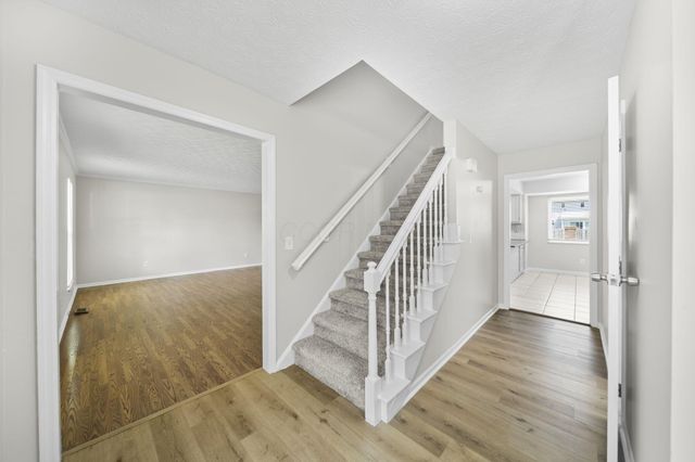 1734 Ramblewood Avenue, Columbus, OH 43235