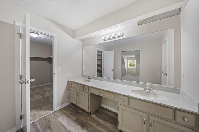1734 Ramblewood Avenue, Columbus, OH 43235