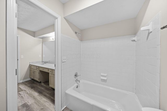 1734 Ramblewood Avenue, Columbus, OH 43235