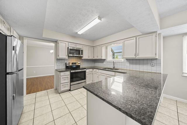 1734 Ramblewood Avenue, Columbus, OH 43235