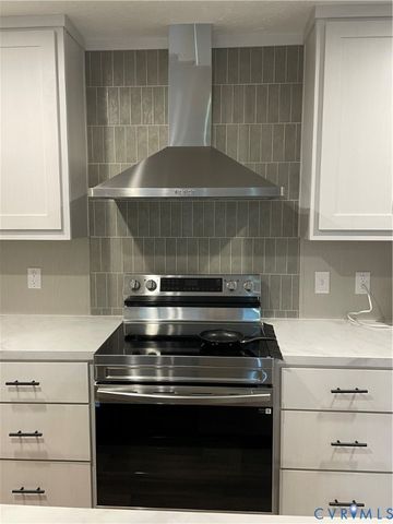 74 Russells Run, Hague, VA 22469