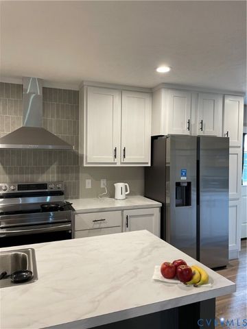 74 Russells Run, Hague, VA 22469
