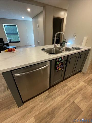 74 Russells Run, Hague, VA 22469