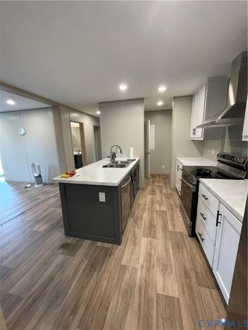 74 Russells Run, Hague, VA 22469