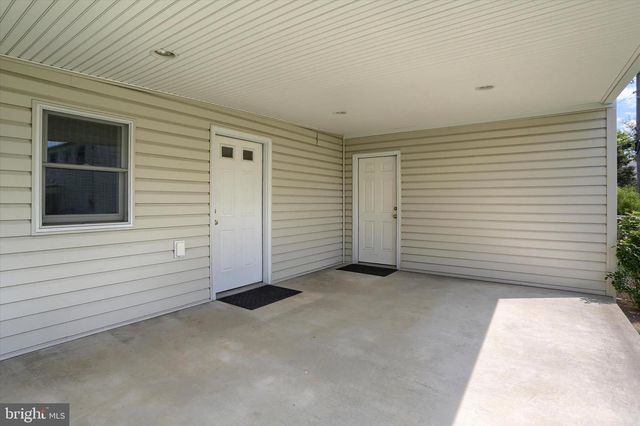 5221 STUART DR, Mechanicsburg, PA 17055
