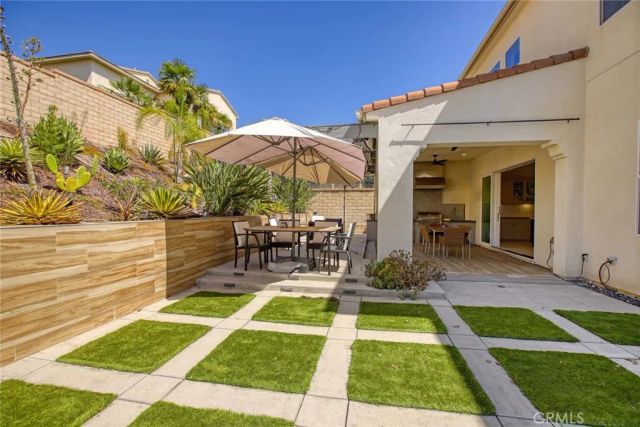 20523 Stella Place, Saugus, CA 91350