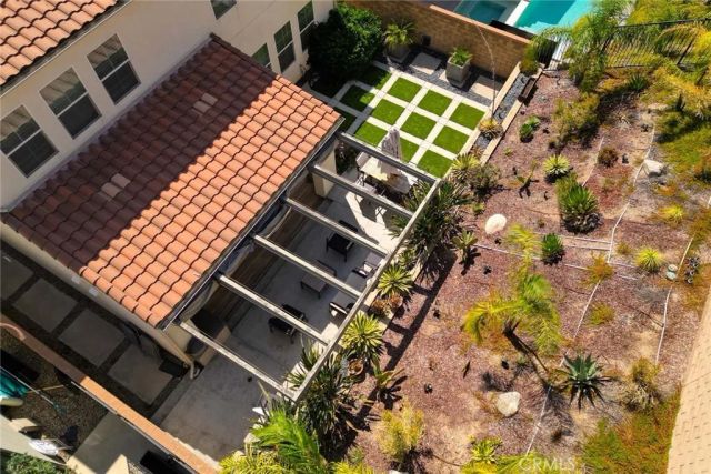 20523 Stella Place, Saugus, CA 91350