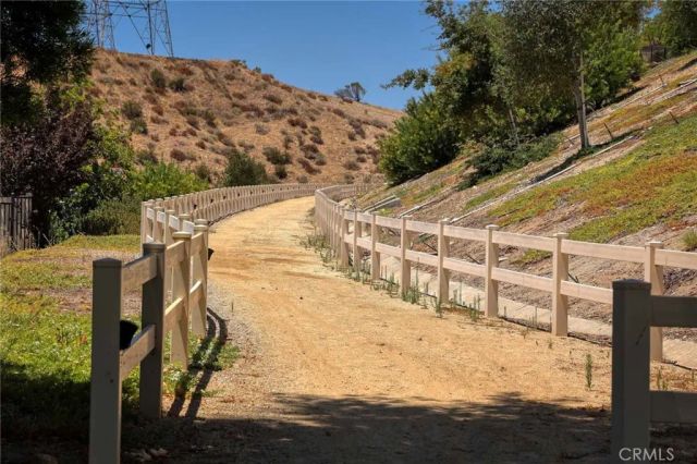 20523 Stella Place, Saugus, CA 91350