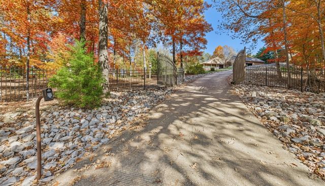 45 Bryson Rd, Eddyville, KY 42038