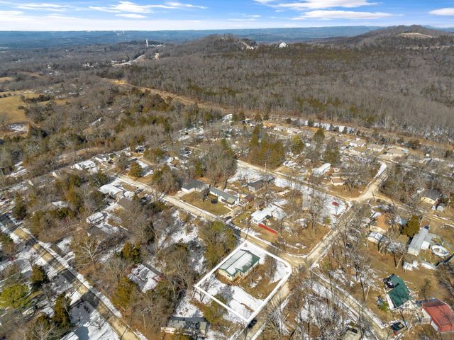 2018 Farlook Street, Merriam Woods, MO 65740