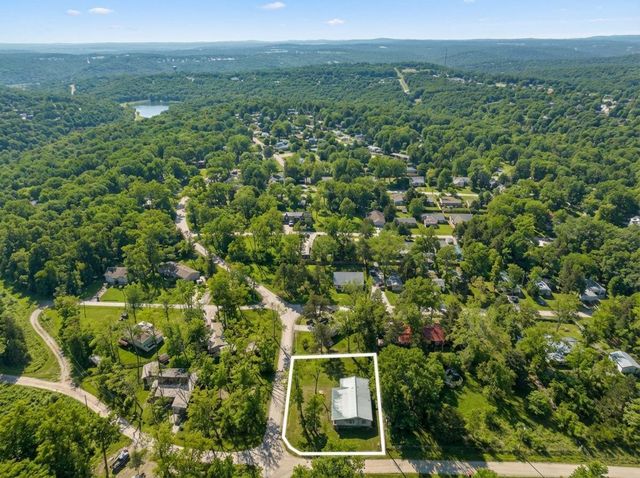 2018 Farlook Street, Merriam Woods, MO 65740