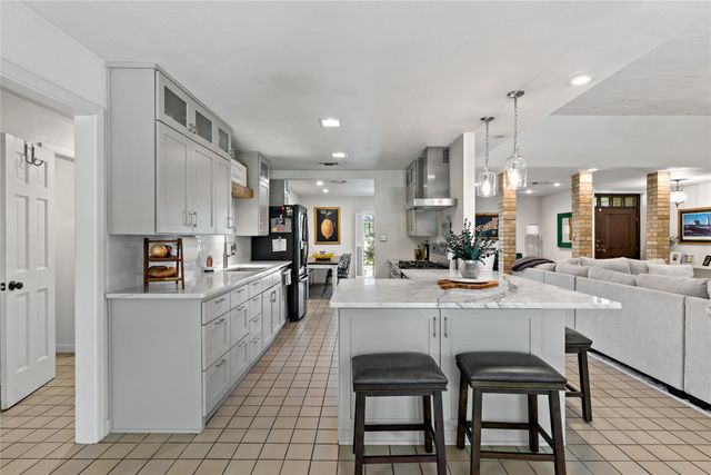 670 SE 31st Street, Paris, TX 75460