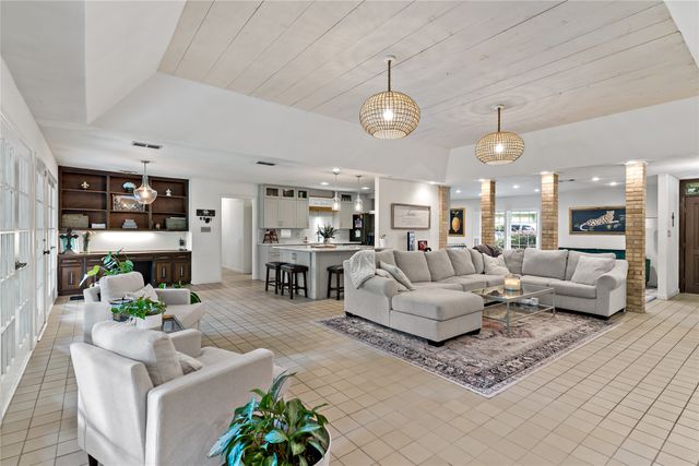 670 SE 31st Street, Paris, TX 75460